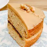 コーヒーとくるみのサンドイッチケーキ（Bake Shop Lilas）