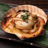 ほたて焼き Grilled scallops 烤扇贝（東北居酒屋～奥羽の宴～）