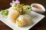 32. ポーピアソット(生春巻き)（タイ国料理マニータイ）
