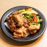 鶏の唐揚げ（味彩おんの字）