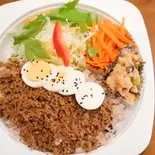 そぼろご飯（カフェ・キッチン薫風）
