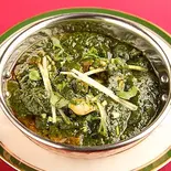 チキンほうれん草カレー Chicken Spinach Curry / Saag Chicken（アジアンダイニング＆バー ALIBABA RESTAURANT）