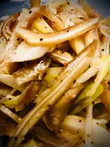 豚耳とネギ和え（龍 刀削麺）