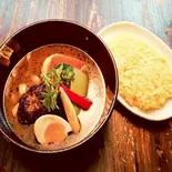 ハンバーグと10種の野菜カリー(スープカリー専門店 札幌ドミニカ 銀座店)