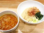 つけ坦々麺(特製そぼろ・ほうれん草・薬味葱・フライドオニオン・白胡麻・糸唐辛子)（東京極上坦坦 弘明寺店）