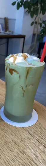 抹茶クリームフラッペ（moimoi）