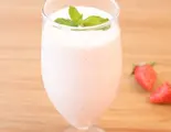 ストロベリーラッシー Strawberry Lassi（北野カレー）