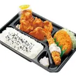 スペシャルカラアゲ弁当（本家かまどや サニーコート日暮店）