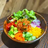 【 女性人気No.1】サーモンのPOKEBOWL（新鮮本マグロとたっぷり野菜POKEBOWL カナロア 押上店）