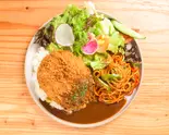 和牛入りメンチカツが主役のトルコライス（長崎トルコライス食堂）