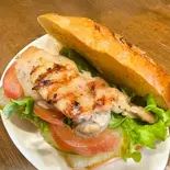【ファチレセット】グリルチキンサンド ポテト付き(cafe facile)