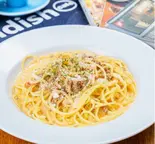 オニオンとチリミートのクリームソース Onion and Chili Meat with Cream Sauce(sandish)
