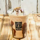 【103】カフェモカ・フロート（サンドイッチと揚げパンの茶筅）