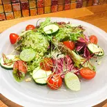 新鮮野菜にダフラーチェ特製ベジドレを合わせて（ダ フラーチェ）