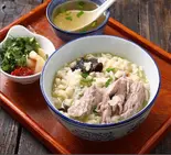 羊肉泡馍 羊肉春雨 (ヤンローポーモー)（ビャンビャン麺 朋友）