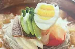 冷麺（韓国お母さんの贅沢手作りごはん 三味）
