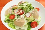 生ハムサラダ( Nama ham salad)(インド料理サッカール)