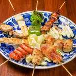 串10本盛り合わせ 10 Skewer Assortment（焼鳥茶屋 初陣 西新店）