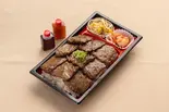 上カルビ弁当（黒毛和牛焼肉 然）