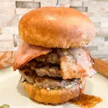 リッチスーパーミートバーガー（HAMBURGER SHOP プラージュ）