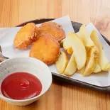 皮付き厚切りポテト＆ナゲット（チーズケーキは飲みもの。まるまるチーズケーキ）