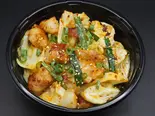 辛味噌マルチョウ丼（肉めし 八）