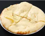 チーズナン(Cheese Naan)（ナマステ東京レストラン）