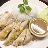 【当店人気No.1】蒸し鶏乗せ炊き込みご飯【カオマンガイ】(タイ料理 セーン タイ)