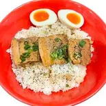 肉丼（横浜家系ラーメン赤家 お花茶屋本店）
