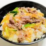 肉丼（世起そば）