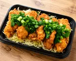 【香味ねぎたっぷり】油淋鶏(ユーリンチー)(【グランプリ受賞!! 唐揚げ専門店】 とりあん 白金店)