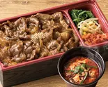 焼肉カルビ弁当＆ユッケジャンスープセット（安楽亭 和光白子）
