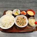 ギャルの豚もやしオイスター炒め（山奥）