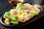 こく旨ヤンニョム 牛ホルモン鉄板焼き（旨辛スタミナ鉄板焼き 天神軒 西新店）