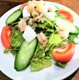 シーフードサラダ seafood salad ※デリバリー価格790円（カレーダイニングシムラン保土ヶ谷店）