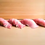 本鮪 大トロ握り(4貫)（笠川水産）