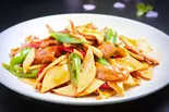 エリンギと牛肉炒め（本格中華料理 永利 六本木店）