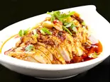 蒸し鶏の特製辛ソース（本格中華料理 永利 六本木店）