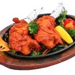 タンドリーチキン(2P)Tandoori Chicken(CUGINI MOMO COTTAGE)