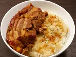 豚の角煮入りベトナム風おこわ / Xôi Thịt Kho Tàu（PHUONG MART 桃谷）