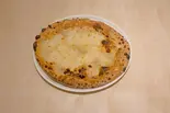 ピッツァ クワトロフォルマッジ(ナポリの下町食堂お茶の水)