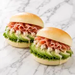 【2個入り】生ハムとアボガドの贅沢ロール（サラダボウル専門店Salad Life(サラダライフ)）