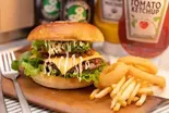 チーズバーガー(Jessy Juicy)