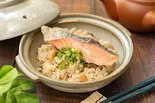 【1番人気】鮭の塩焼き+鶏釜飯（健康応援食〜釜飯日和〜もぐら大正店）