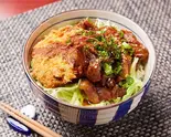 自家製 牛スジどて煮＆飛騨牛コロッケ丼（酒場食堂とんてき）