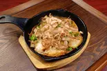 [単品] 岐阜県の郷土料理 漬物ステーキ ”[Single item] Gifu Prefecture's local dish, pickled steak”（酒場食堂とんてき）