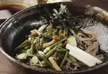 山菜ざるそば 並盛300g（手打ちそばさくらの定食屋 ブランチ月寒店）