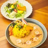 海老のマッサマンカレー サラダセット（Dining Cafe bambi）