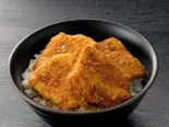 新潟県産豚のタレカツ丼 【中】（新潟濃厚味噌ラーメンとタレカツ専門店潟食）