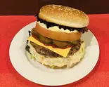 自家製ひき肉のBIGポテトチーズバーガー Big potato cheeseburger Halal（キッチン ローズ）